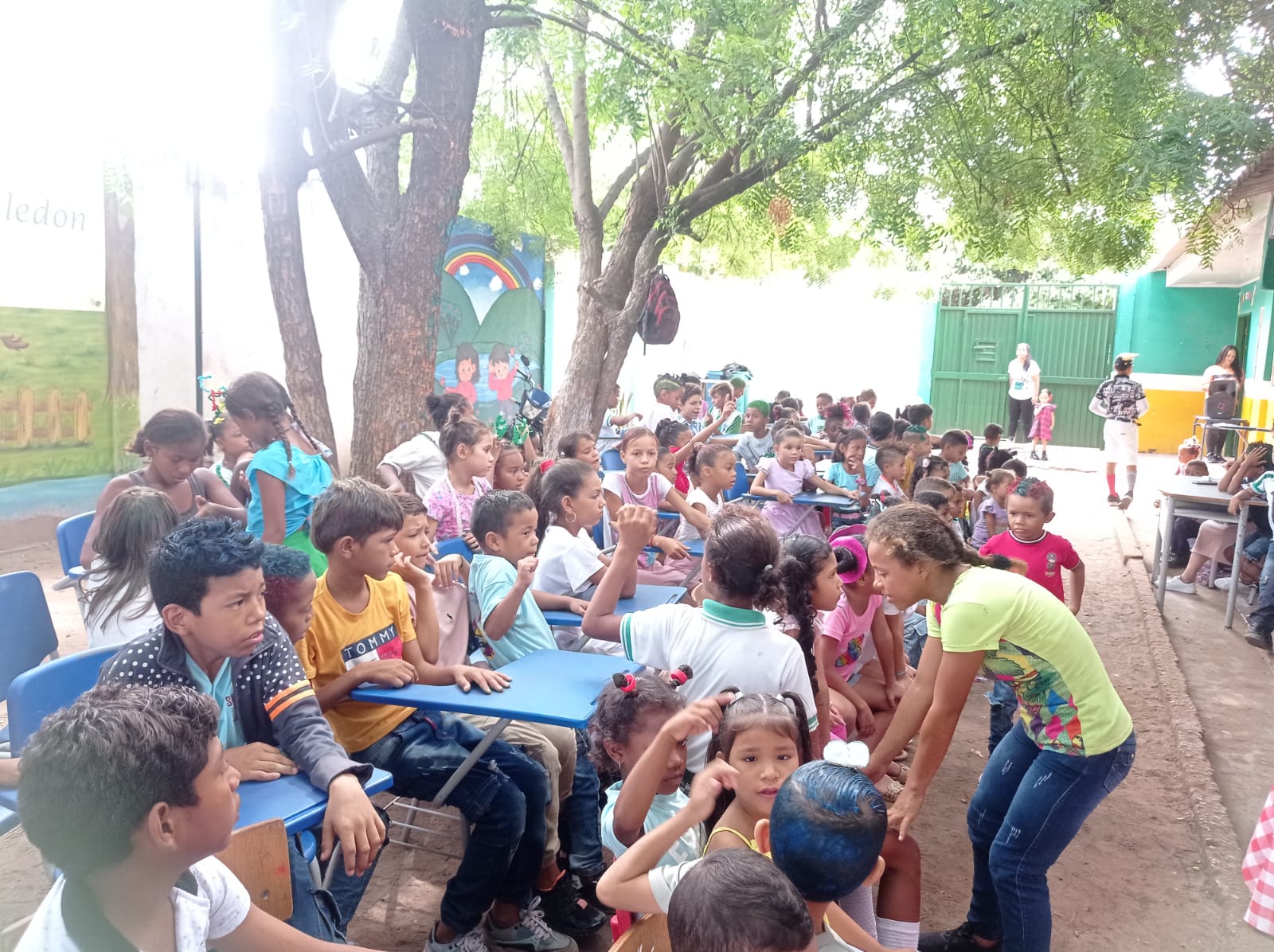 Jornada comunitaria con beneficiarios de la Fundación FPYES